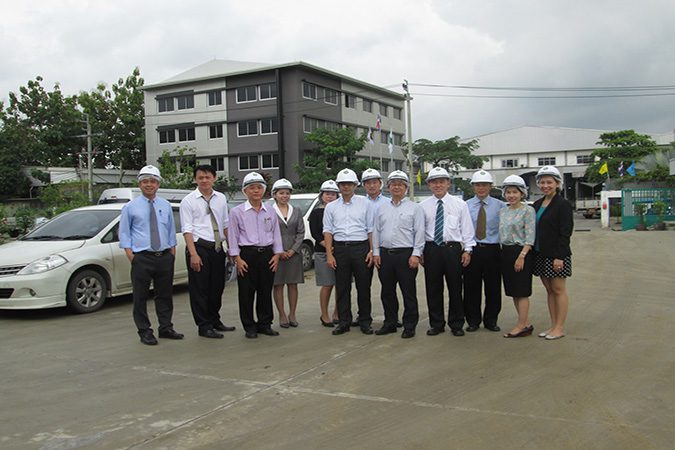 ทีมผู้บริหาร Nitto Kogyo Corporation (Japan) and ELETTO (Thailand) Ltd. เข้าเยี่ยมชมโรงงาน
